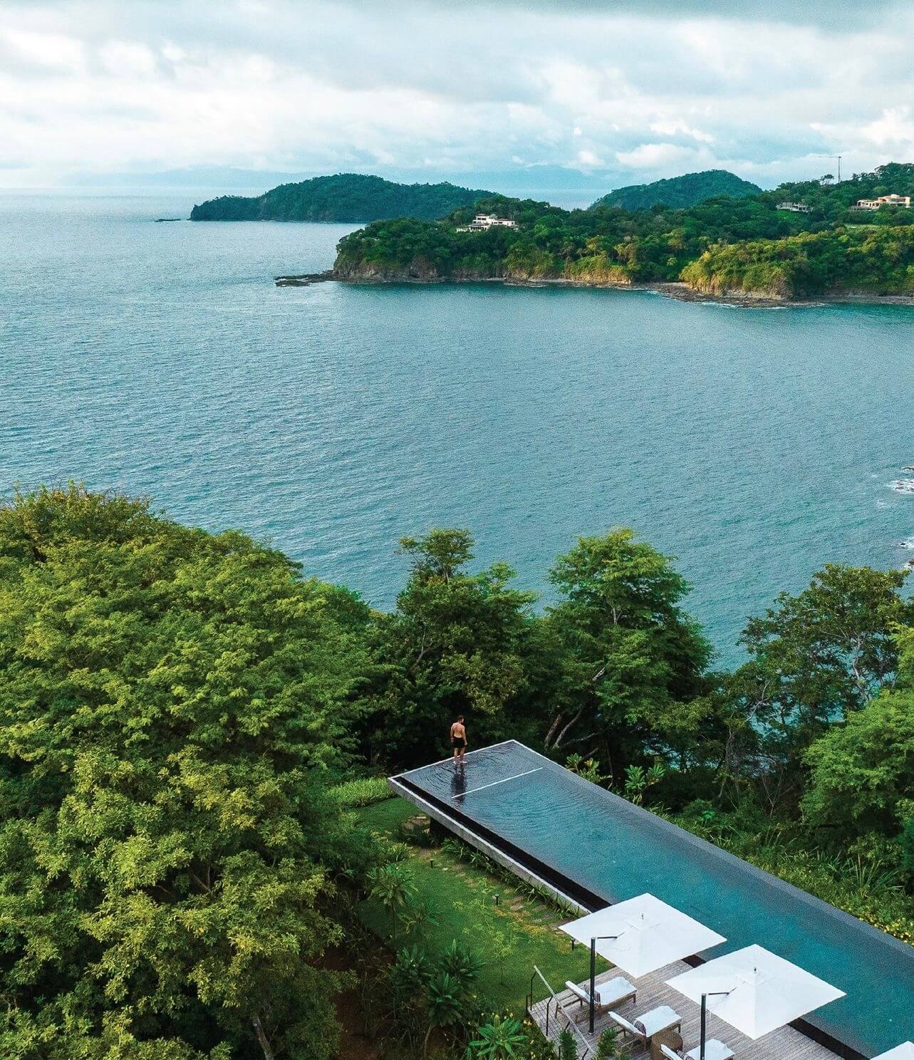 Four Seasons Resort Costa Rica una de las piscinas mas espectaculares del mundo