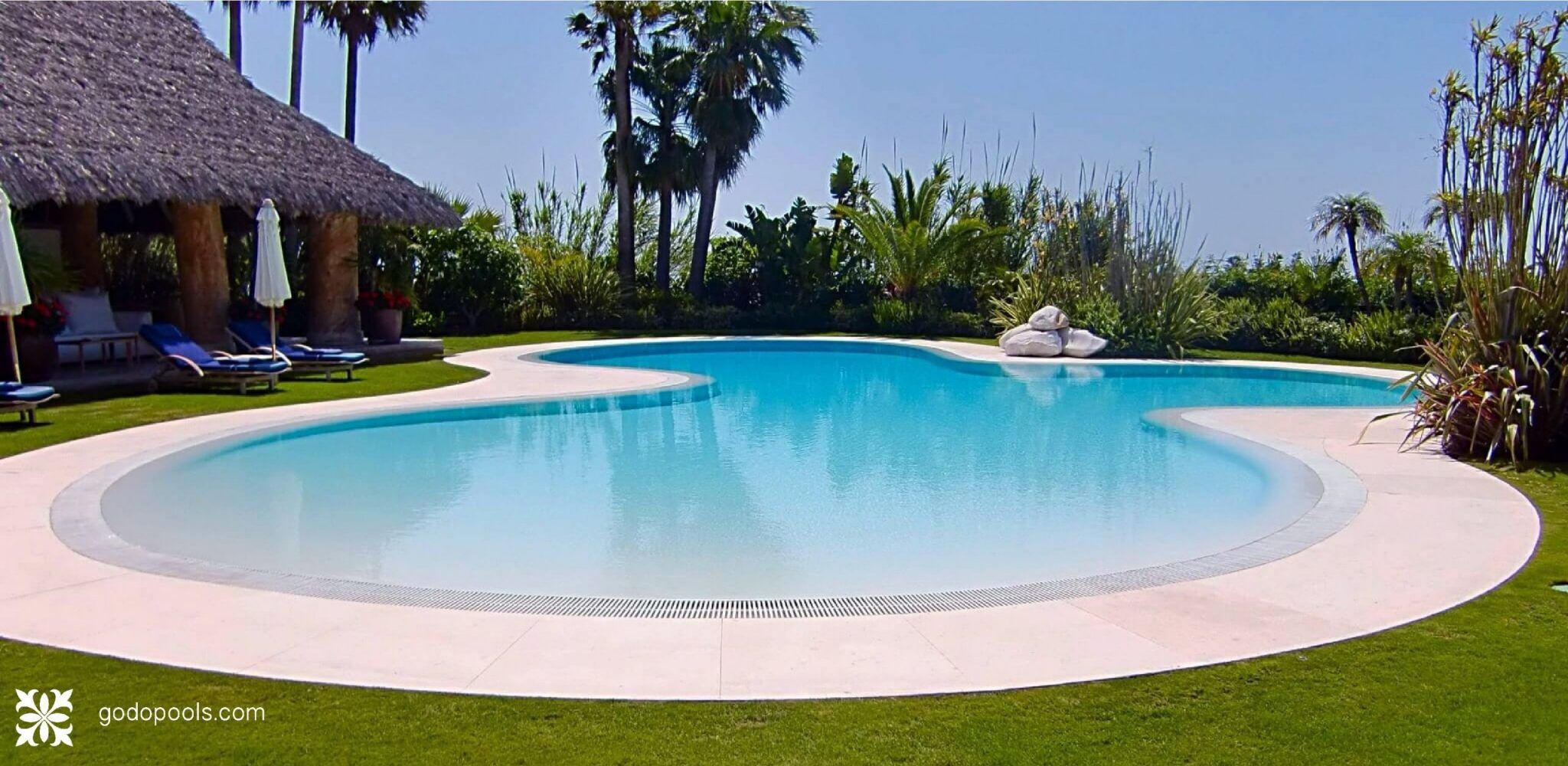 Swimming pool with beach entry by GodoPools
