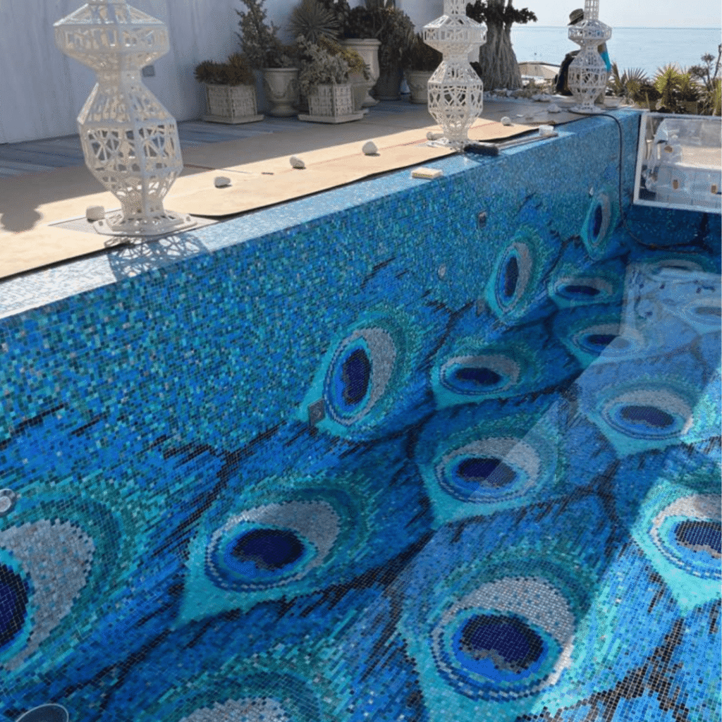 diseños de mosaico para piscina