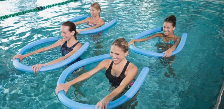 Ejercicios para hacer en el agua | GodoPools