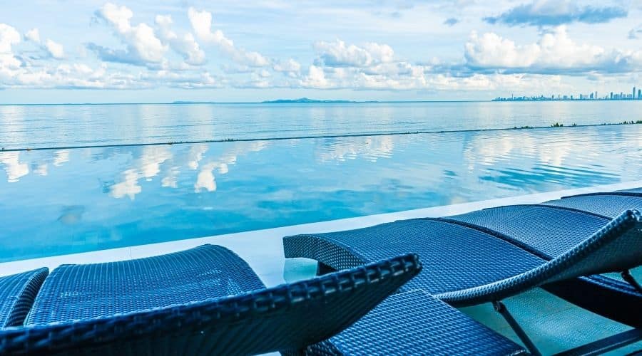 How does an infinity pool work? The engineering behind the vanishing edge