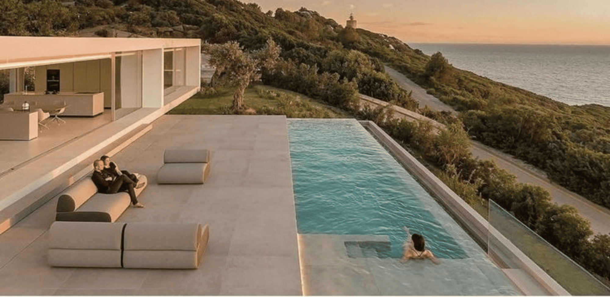 piscina en pendiente infinity pool